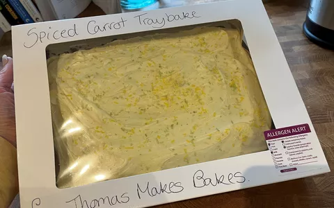 Thomas Makes Bakes